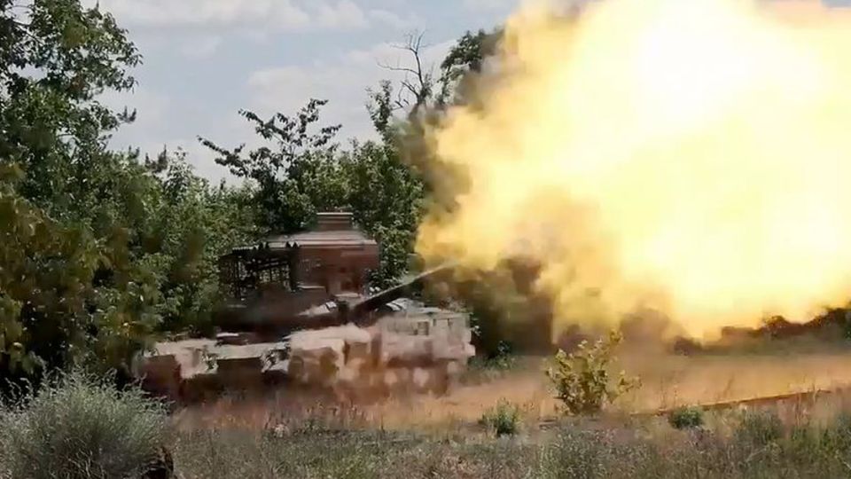 Der ukrainische Generalstab spricht von mehr als 140 Gefechten an einem Tag. (Archiv-Foto) Foto: Uncredited/Russian Defense Mini