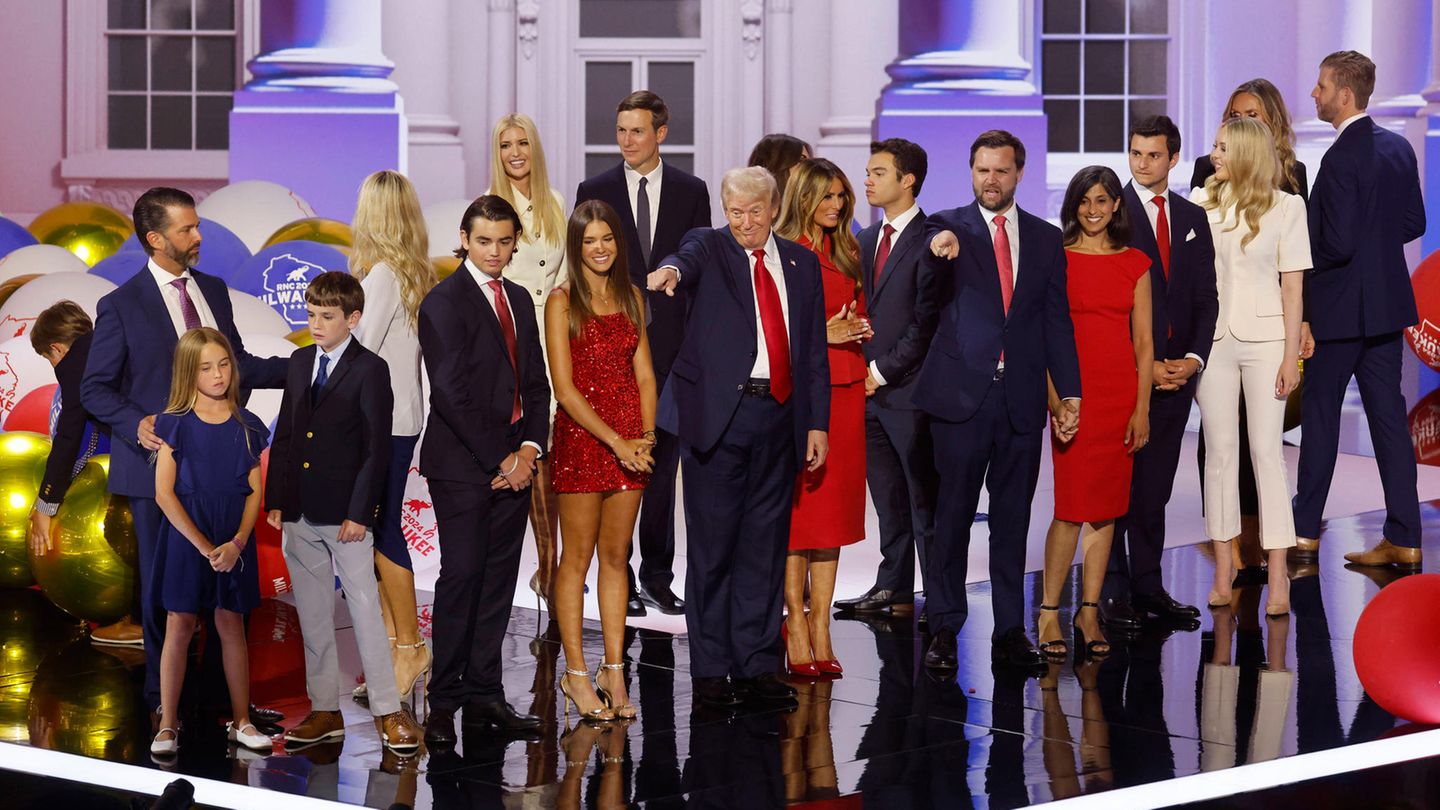 Donald Trump – for the US Republicans an emperor by the grace of God