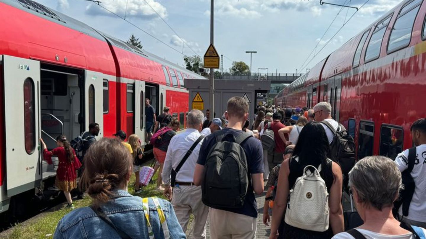 Bahnverkehr: Störung bei der Bahn: Zugausfälle zwischen Hanau und Fulda