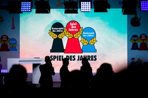 And the winner is ... Die Auszeichnung "Spiel des Jahres" wird jedes Jahr von einer Kritiker-Jury vergeben