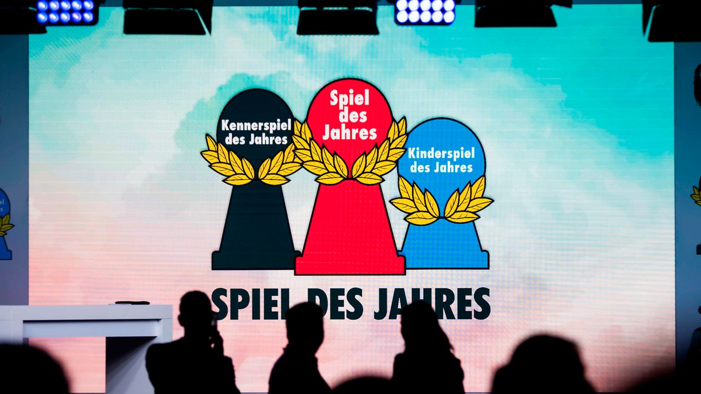 And the winner is ... Die Auszeichnung "Spiel des Jahres" wird jedes Jahr von einer Kritiker-Jury vergeben