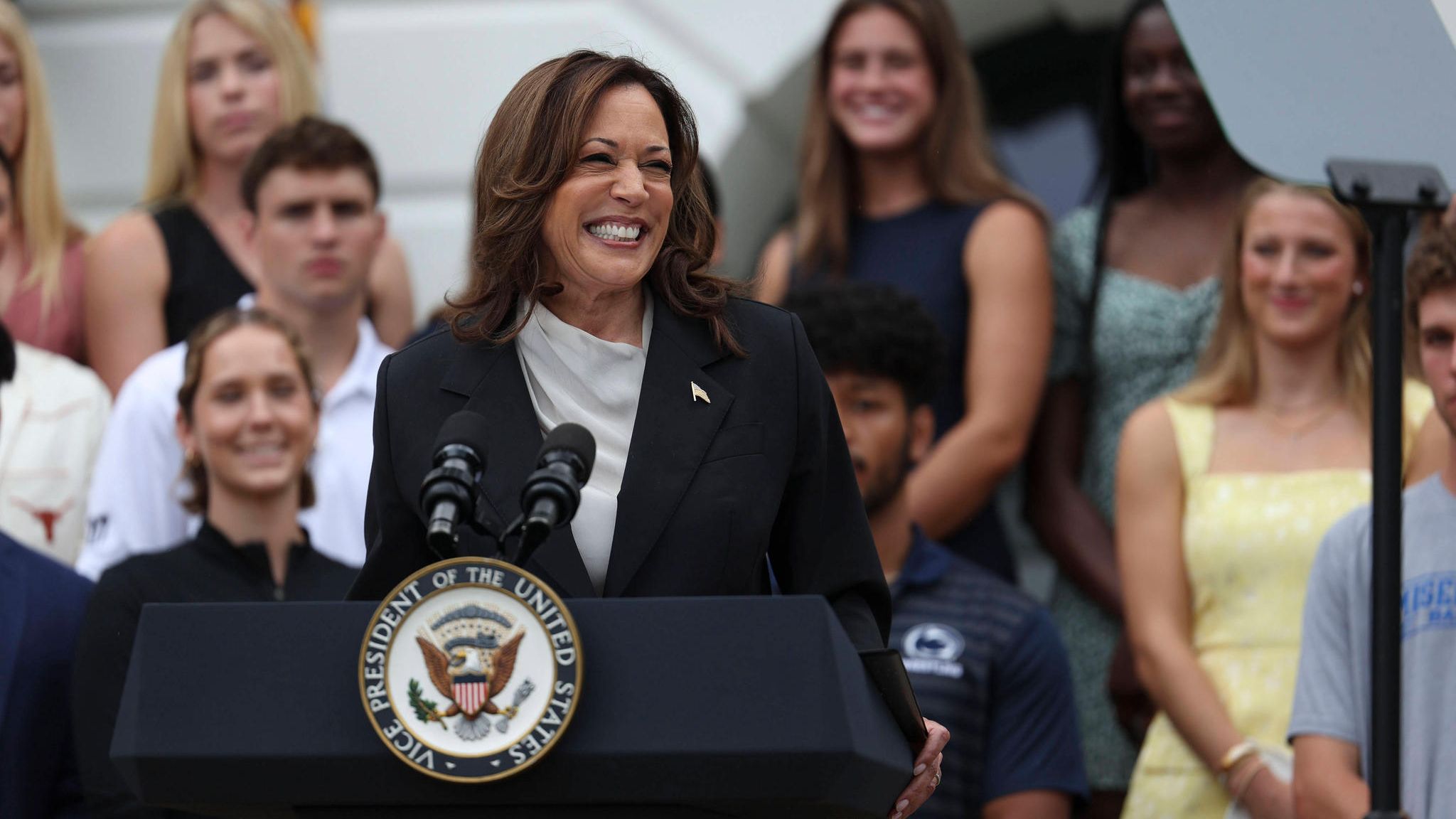 Kamala Harris lächelnd