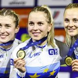 Lea Sophie Friedrich (r.), Emma Hinze, Pauline Sophie Grabosch (l.) sind in der Erfolgsspur. 2023 gewannen die Bahnradfahrerinnen den WM-Titel im Teamsprint, ein halbes Jahr später wurden sie Europameisterinnen (Bild). Das nächste Ziel lautet: Olympia-Gold