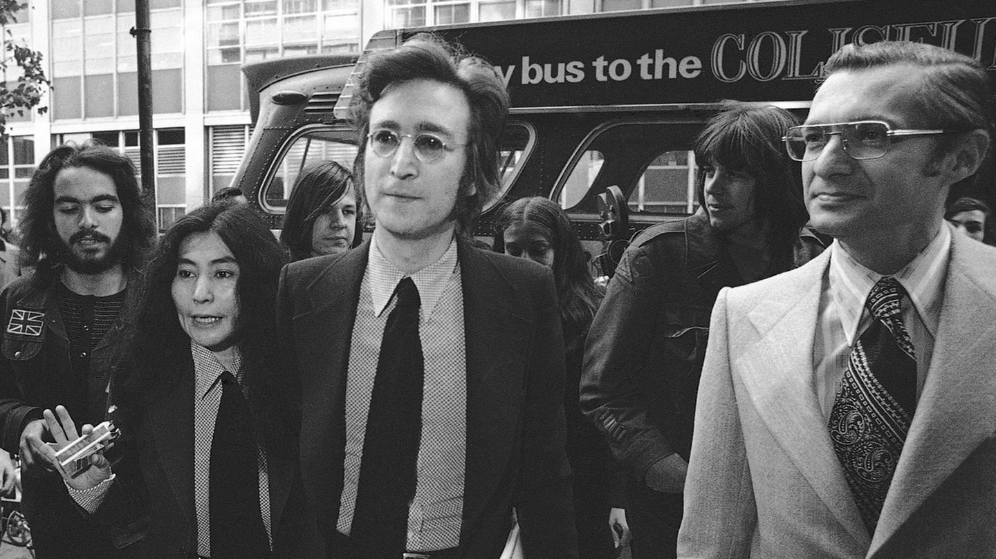 John Lennon: Brotbacken und Kinder wickeln John Lennon: Brotbacken und Kinder wickeln