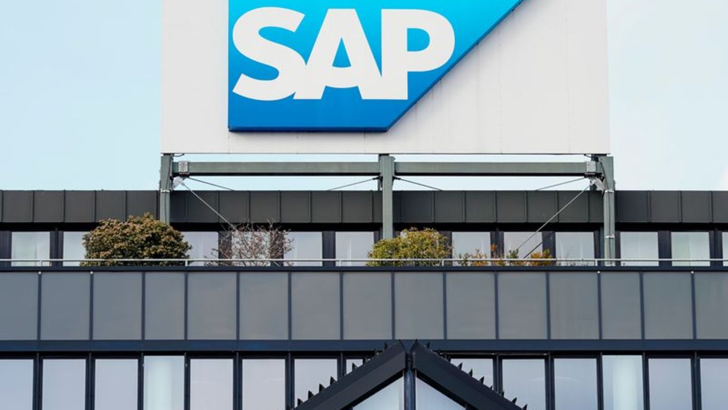 Softwarehersteller: SAP streicht mehr Stellen als geplant - Gewinn wächst stark