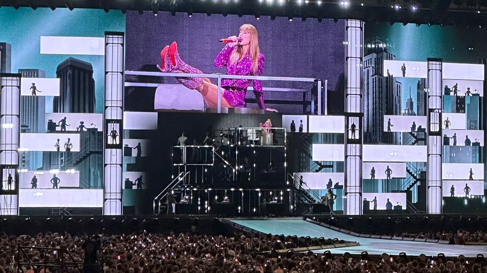 Taylor Swift bei einem Eras Tour-Konzert