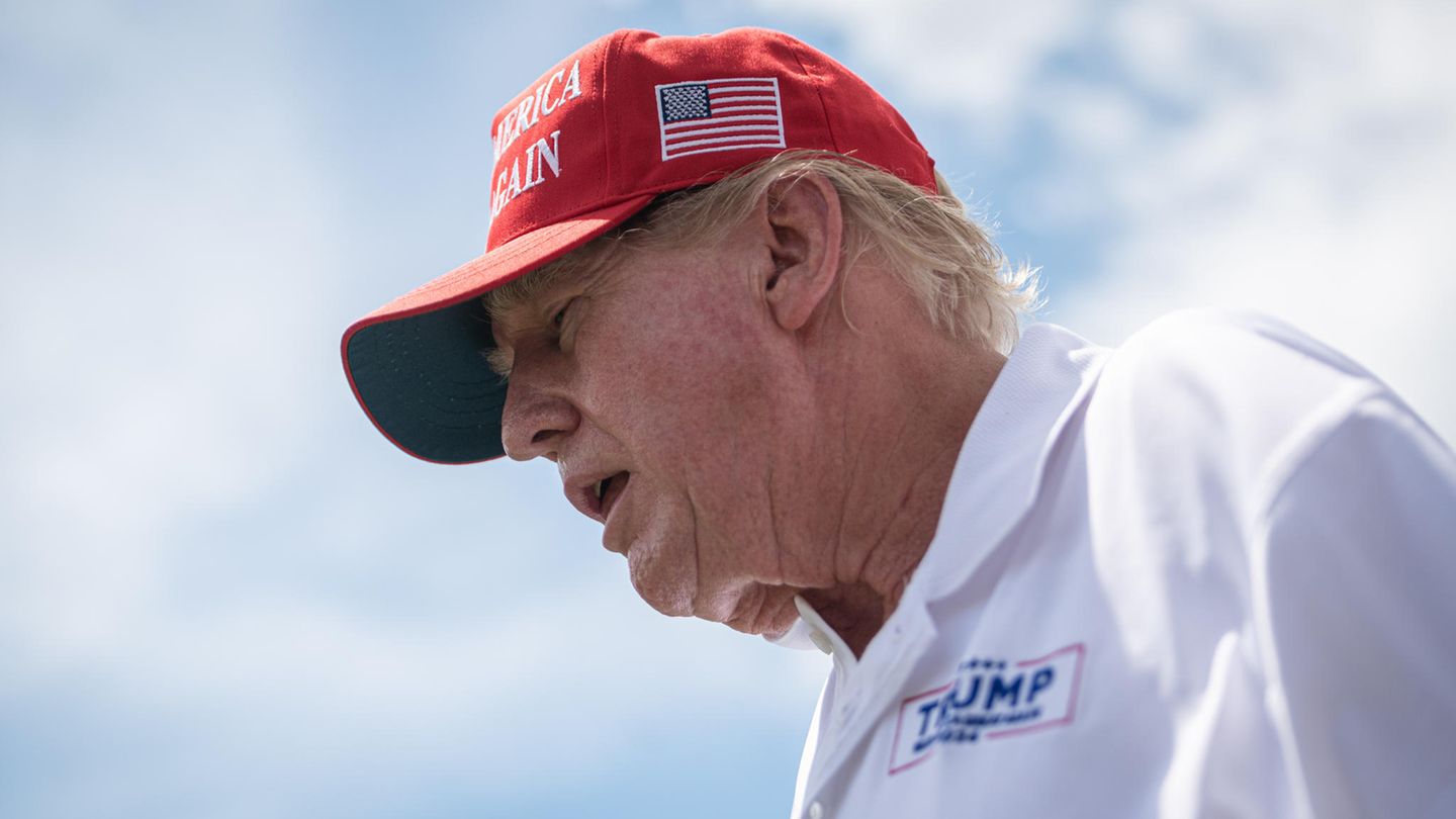 Donald Trump beim Golfen Donald Trump beim Golfen