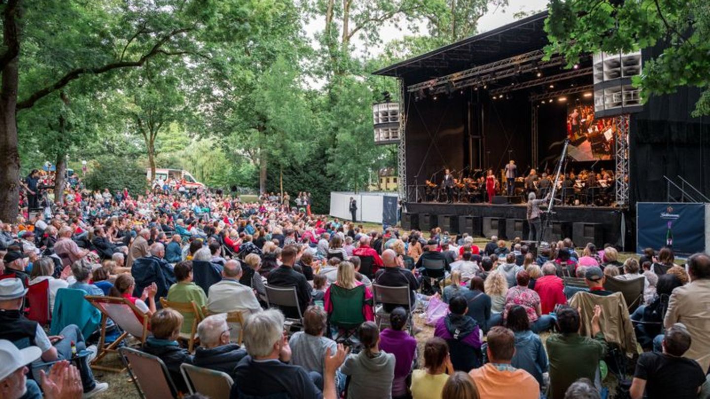 Bayreuther Festspiele: Wagner auf der Picknick-Decke - Open Air zum Festspielstart