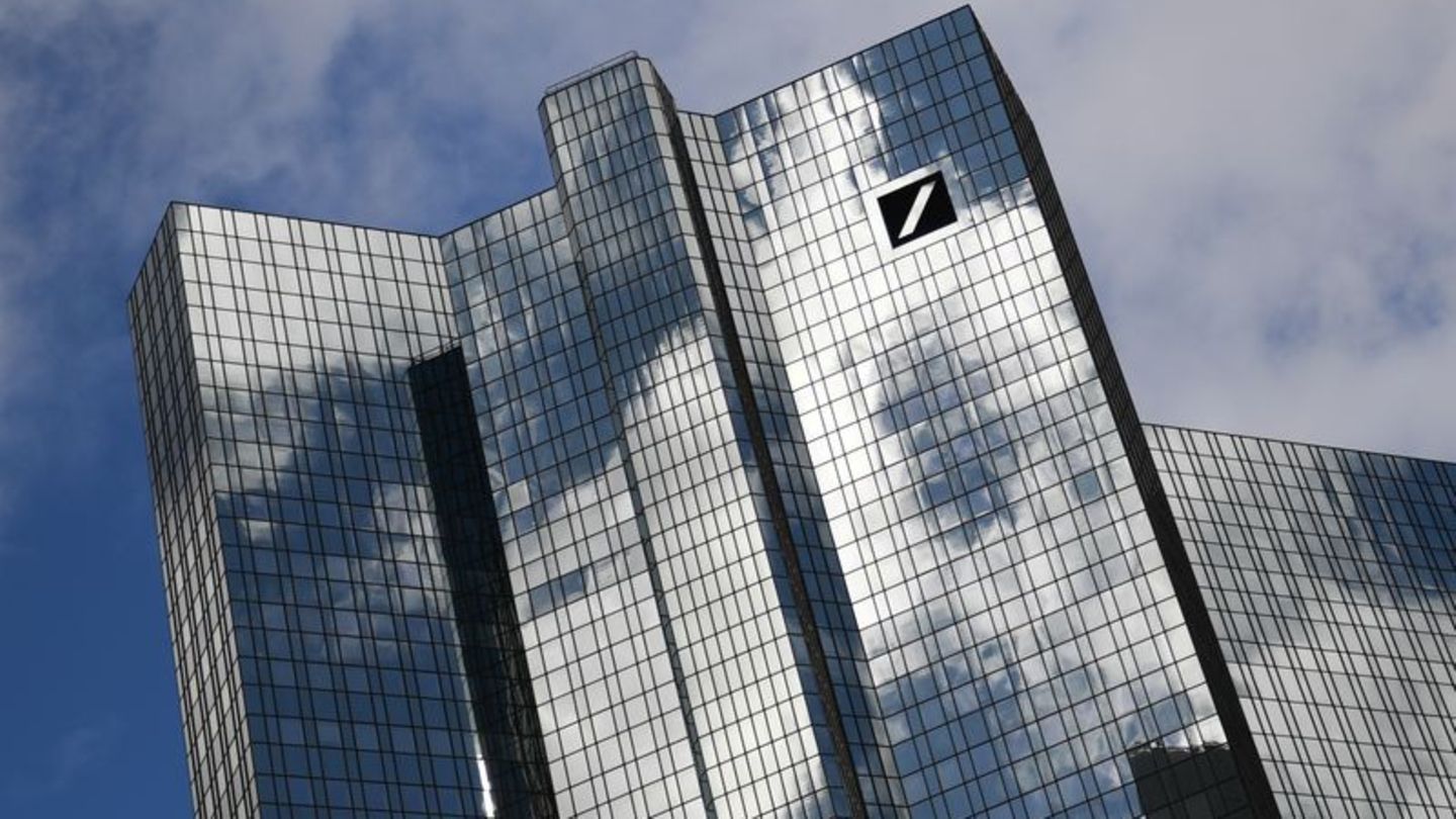 Anstehende Zahlenvorlage: Deutsche Bank droht Verlust im zweiten Quartal