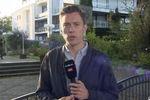 Bereits im November 2023 wurde die Blaue Moschee in Hamburg durchsucht. Nun stürmen Einsatzkräfte erneut das islamische Zentrum.