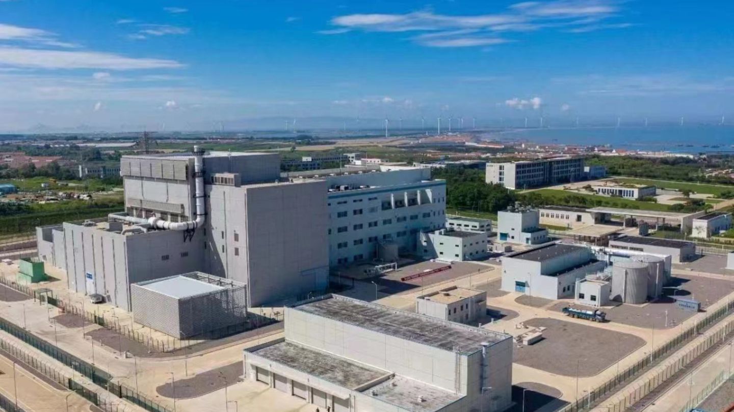 Kernkraft : China testet Atomkraftwerk, bei dem der Kern nicht schmelzen kann