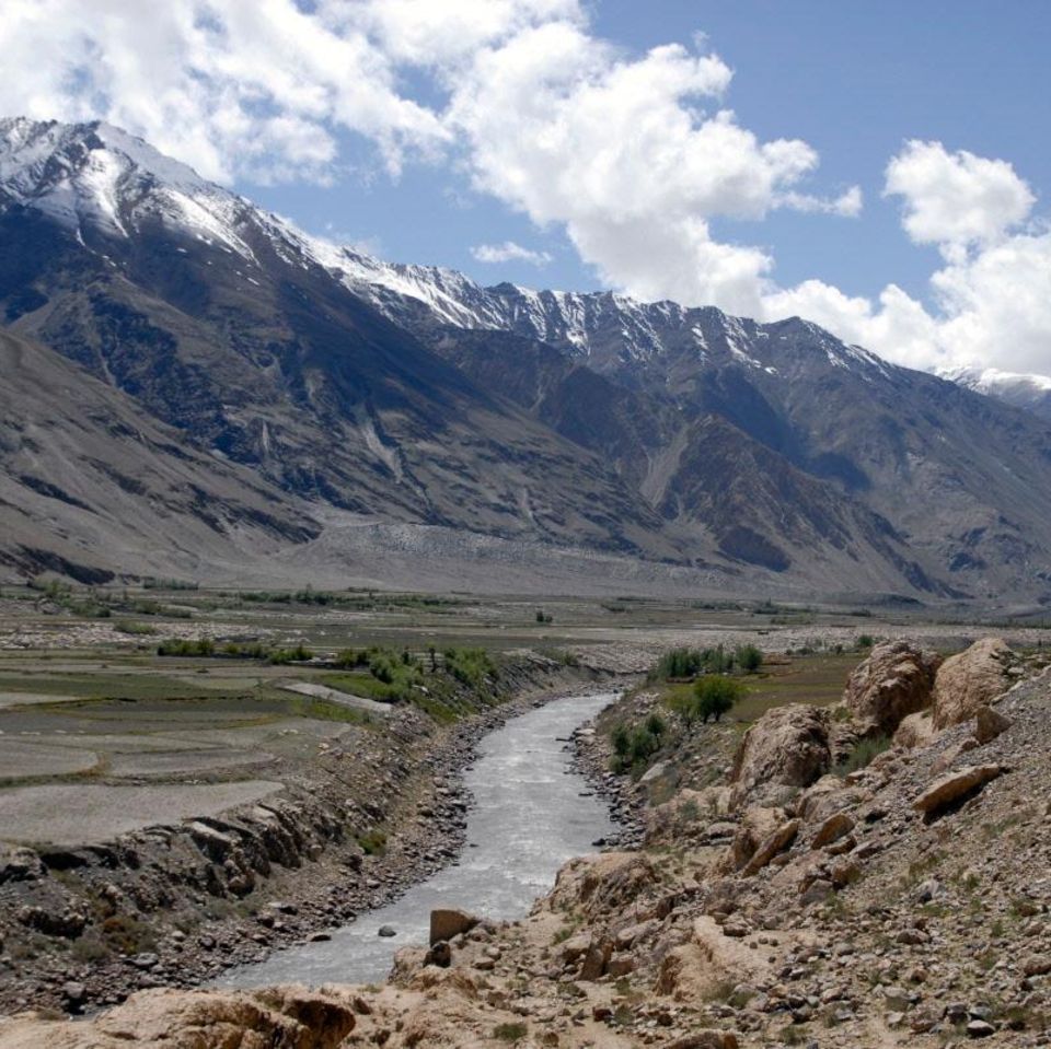Tadschikisch-afghanisches Grenzgebiet entlang des Pandsch-Flusses