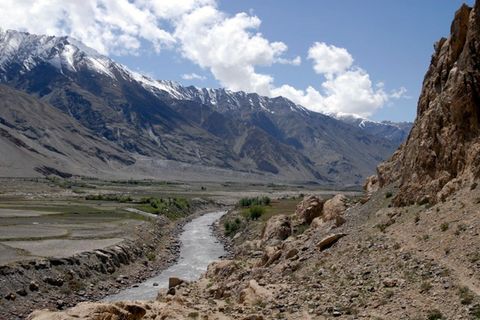 Tadschikisch-afghanisches Grenzgebiet entlang des Pandsch-Flusses