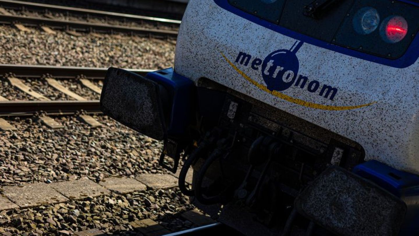 Regionalbahnen: Metronom schränkt Fahrten weiter ein - neuer Ersatzfahrplan