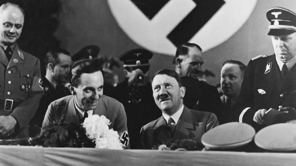 Goebbels und Hitler im Sportpalast Berlin