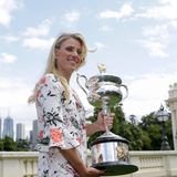 Ihr Sieg war nicht nur ein persönlicher Triumph, sondern markierte auch einen historischen Moment im deutschen Tennissport. Es war das erste Mal seit Steffi Grafs Sieg bei den French Open 1999, dass eine deutsche Frau ein Grand-Slam-Einzel-Finale gewonnen hatte. Darüber hinaus war es der erste Australian-Open-Titel für eine Deutsche seit Graf im Jahr 1994.