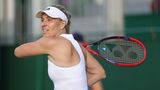 Nach ihren Erfolgen 2016 zeigte Kerber in den Folgejahren weiterhin starke Leistungen: Im Juni gewann sie 2018 Wimbledon, ihr dritter und letzter Grand-Slam-Titel. Sie spielte weiter in allen großen Turnieren, unterlag dabei ab 2019 aber immer wieder einer neuen Generation an Tennis-Profis. Zwischen dem Sommer 2022 und Dezember 2023 pausierte Kerber mit dem Tennis. Der freudige Grund: Die damals 35-Jährige wurde im Februar 2023 Mutter einer Tochter. Nach ihrer Rückkehr in den Tennis-Zirkus wollte es mir Erfolgen aber nicht mehr klappen, Kerber gewann kein Turnier mehr. Nun gab sie bekannt: Nach ihrer Teilnahme an den Olympischen Spielen in Paris wird sie ihre Karriere beenden.
