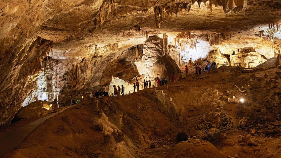 Höhlenforschung: Weg in den Grottes des Moidons