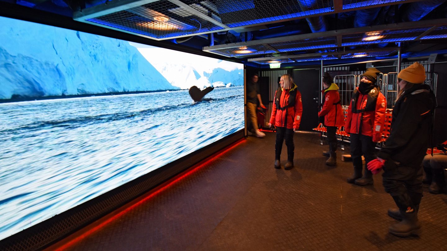 "Black Room" auf Deck 3