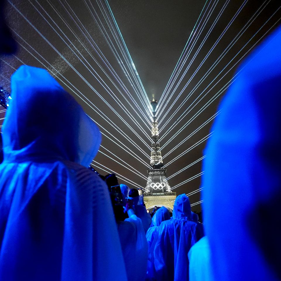 Olympia 2024: Alles schreit Spektakel: Die Bilderflut im Regen von Paris