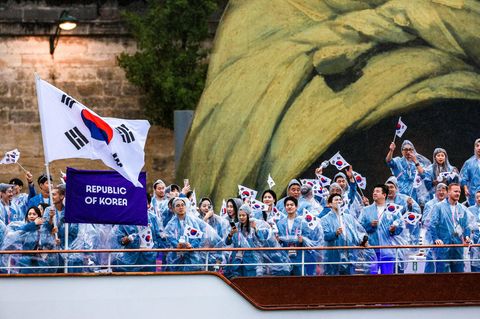 Die südkoreanische Olympia-Delegation bei der Eröffnungsfeier in Paris
