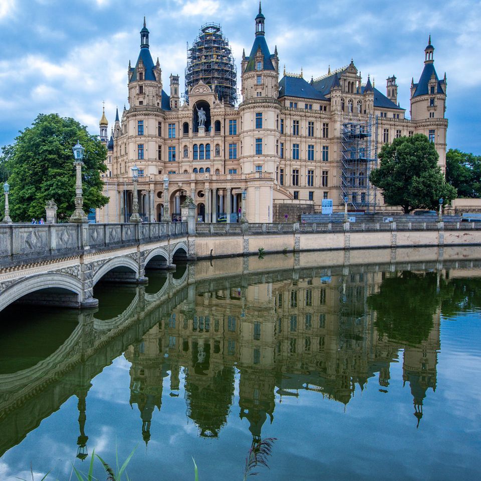 Schwerin, Deutschland: Die Unesco hat das Residenzensemble Schwerin auf seiner Sitzung im indischen Neu-Delhi als neues Welterbe ausgezeichnet. Es ist die 54. derartige Stätte in Deutschland