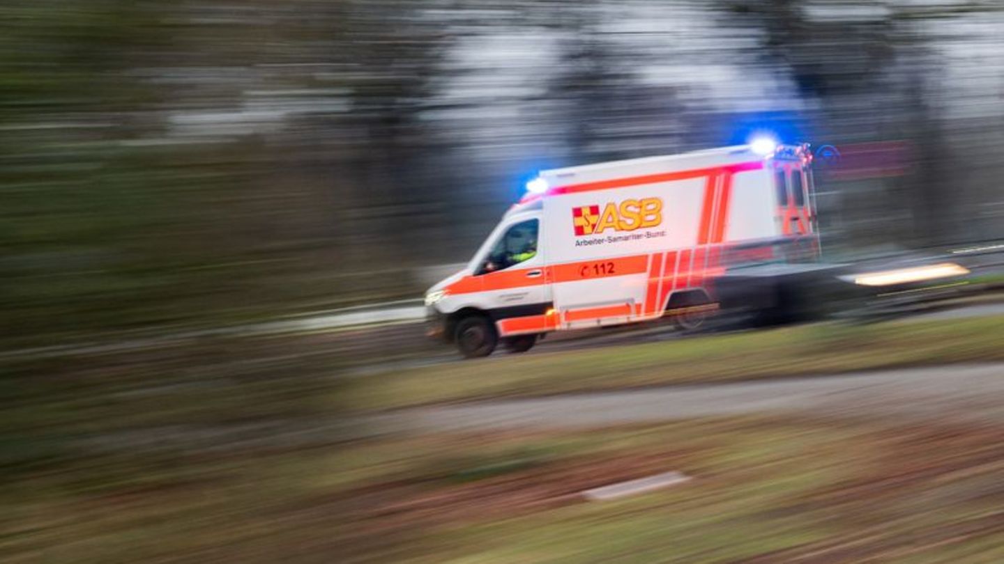 Von Auto erfasst: Radfahrer bei Unfall in Grimmen schwer verletzt