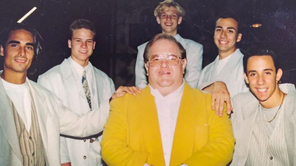 Lou Pearlman und seine erste Boygroup die Backstreet Boys: Auf Netflix ist "Schmutziges Pop-Geschäft- der Boyband-Betrug" zu sehen