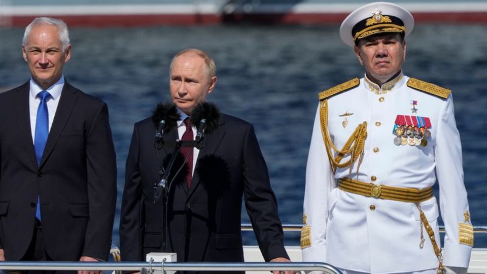 Kremlchef Wladimir Putin nutzt seine Reden beim traditionellen Tag der Marine, der am letzten Juli-Sonntag gefeiert wird, immer