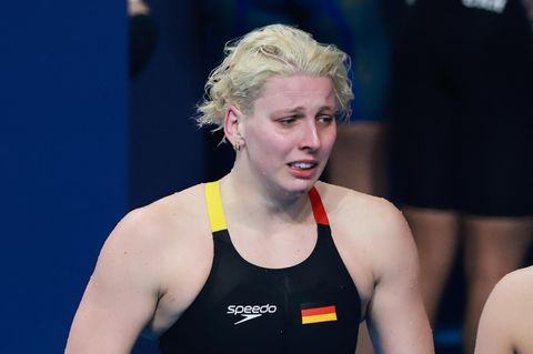 Angelina Köhler weint nach ihrem Finalrennen in Paris