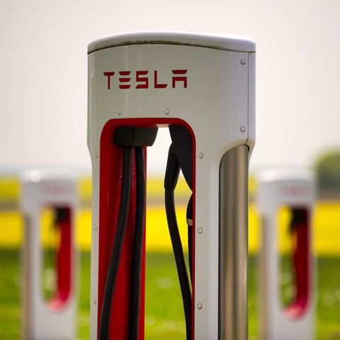 Tesla Ladesäule