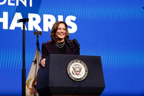 US-Vizepräsidentin Kamala Harris wirbt bei Reden im ganzen Land um Unterstützung für ihre Kandidatur fürs Weiße Haus