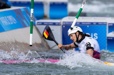 Ricarda Funk beim Kanu-Slalom bei den Olympischen Spielen 2024