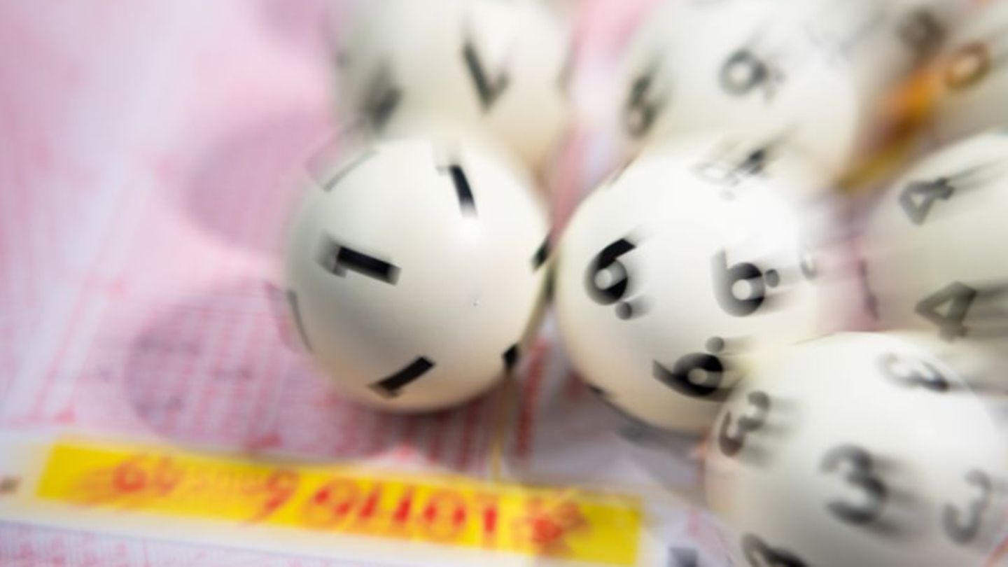Glücksspiel: Hessin gewinnt knapp eine Million Euro beim Lotto