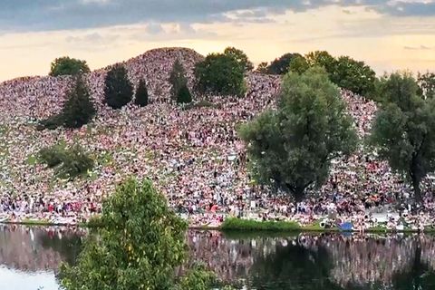 Taylor Swift: Zahntausende Fans auf dem Olympiaberg in München