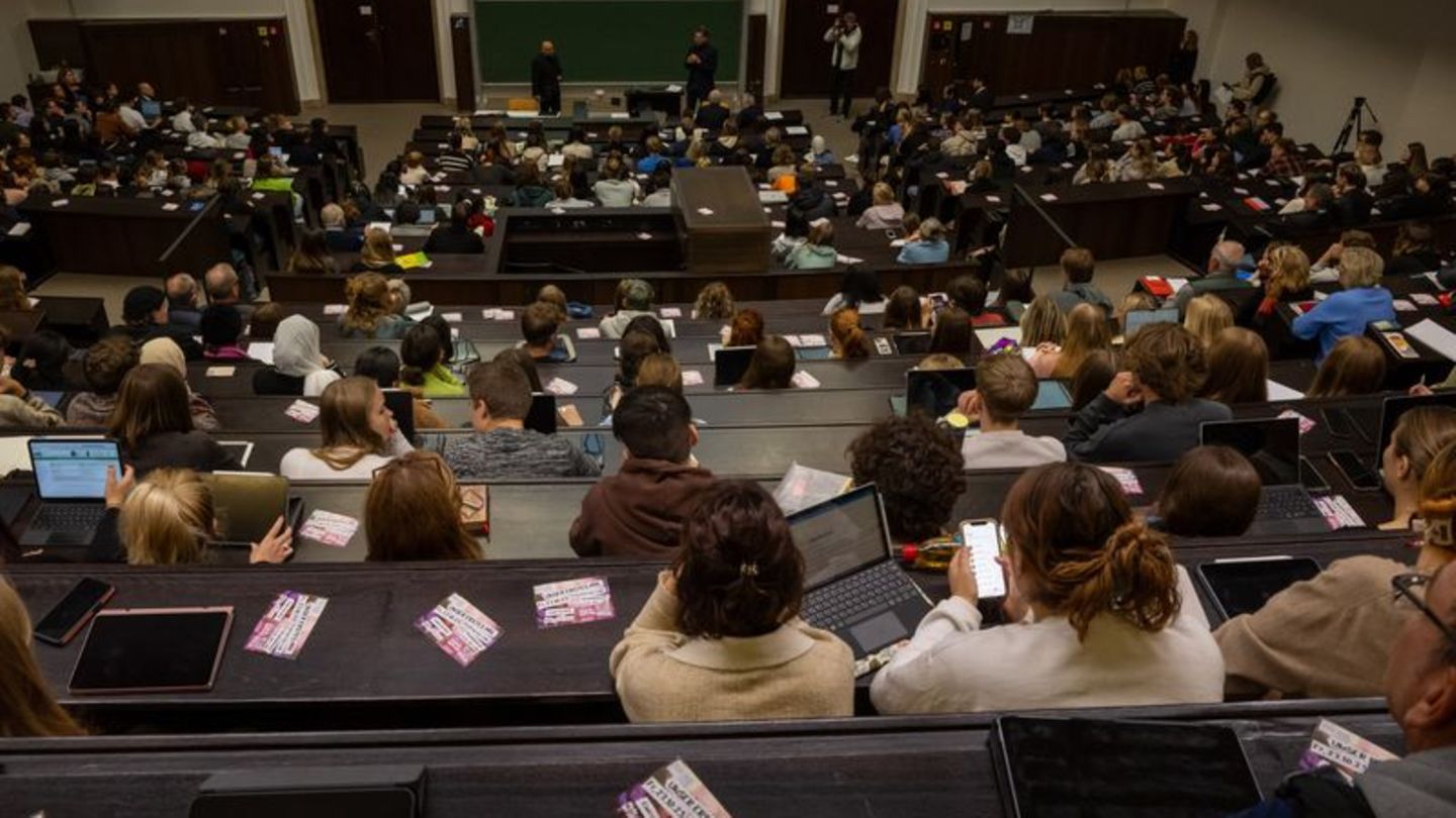 Hochschulen: Nur etwa jede vierte Professur in Bayern mit Frau besetzt