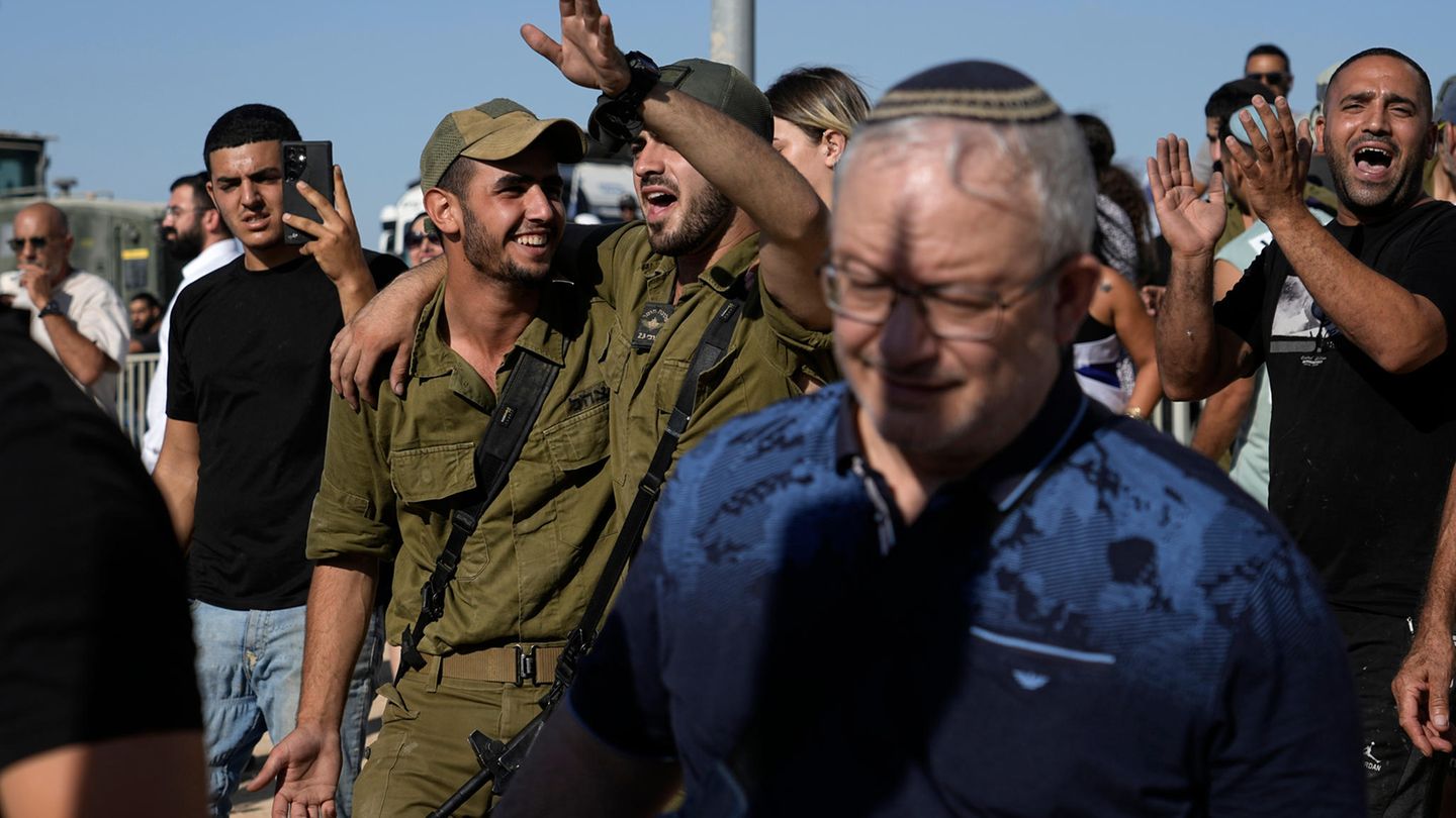 Gaza-Krieg: Israel startet Untersuchung wegen möglicher Misshandlung von Gefangenen