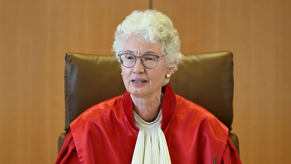 Wahlrecht: Vizepräsidentin des Bundesverfassungsgerichts, Doris König, bei der Verkündung