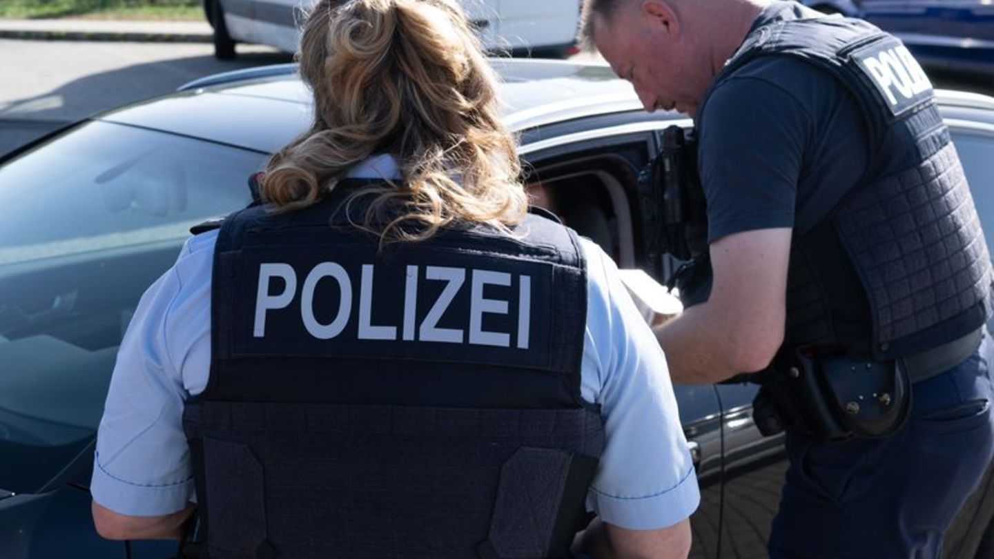 Grenzkontrollen: Bundespolizei vollstreckt während Fußball-EM 390 Haftbefehle