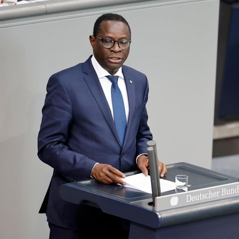 Karamba Diaby, 62, SPD