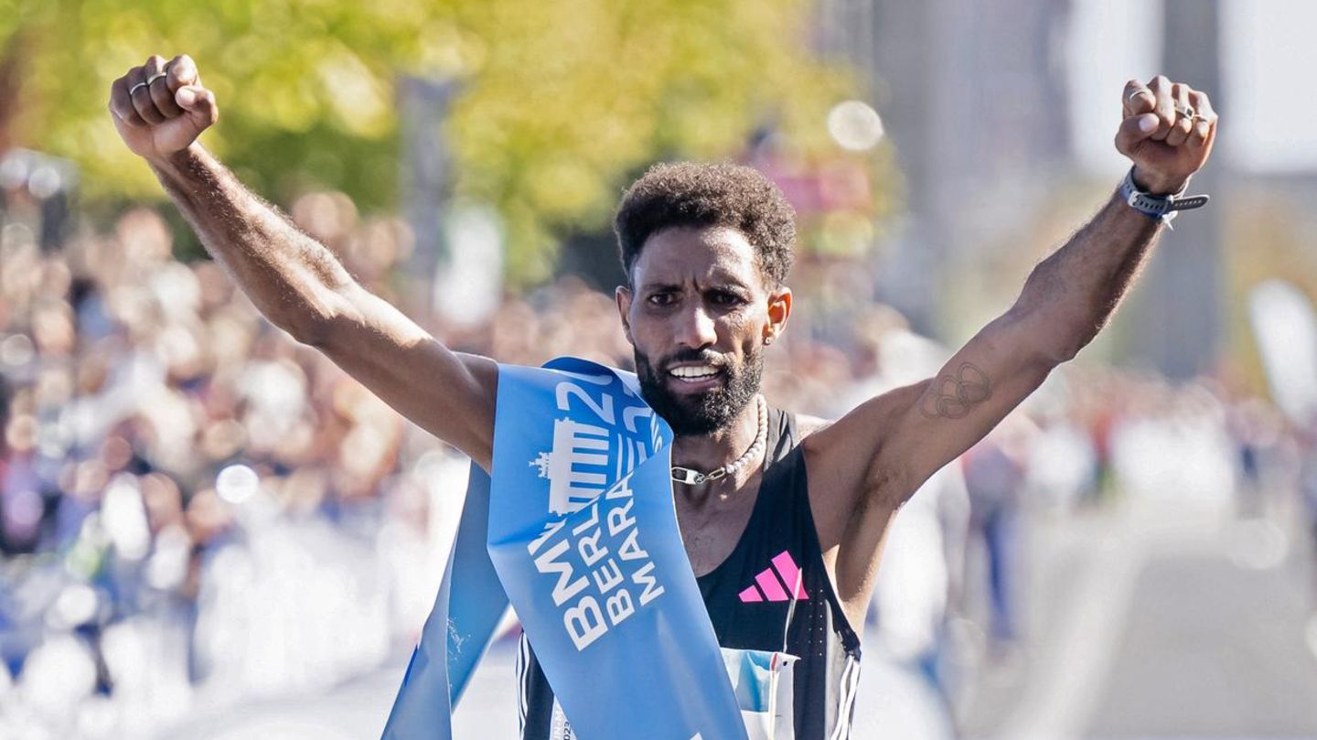 Running shoes and the fight for first place in the race