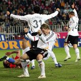 Schweinsteiger jubelt über Tor