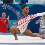 Kurz zuvor hatte Biles mit einer erneut extrem guten Leistung am Boden den Sieg für die USA gesichert. Wenn sie turnt, kommen die Fans in Scharen, darunter auch hochkarätige Promis wie...