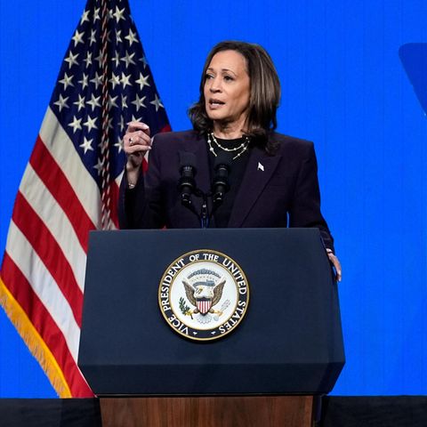 Kamala Harris bei einem Wahlkampfauftritt