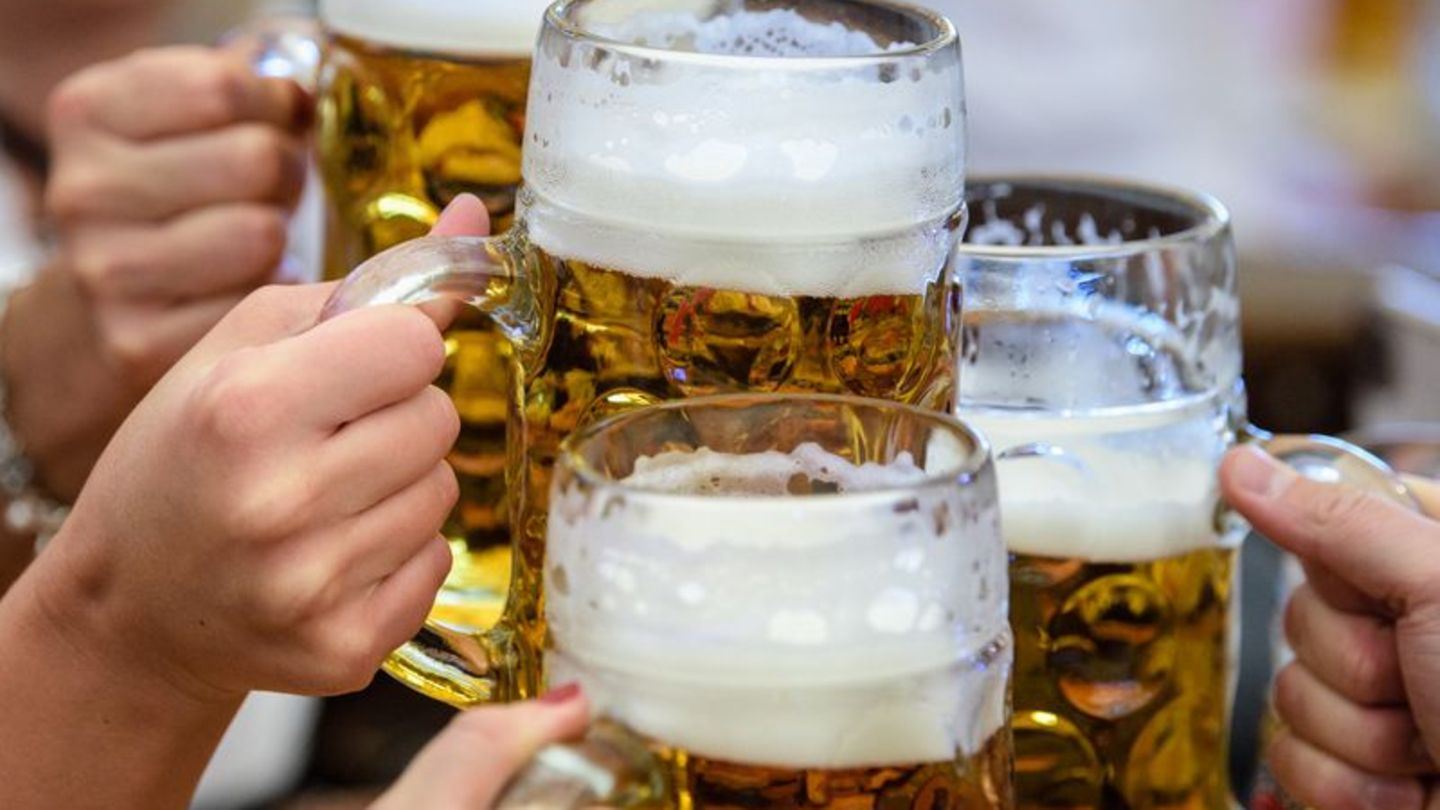 Getränke: Bayerische Brauer setzen gegen Trend mehr Bier ab