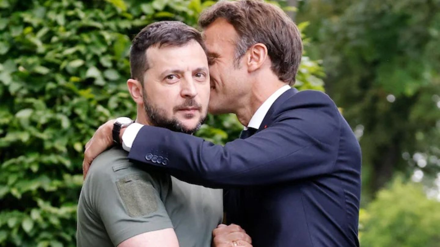 Emmanuel Macron und Wolodymyr Selenskyj Emmanuel Macron und Wolodymyr Selenskyj