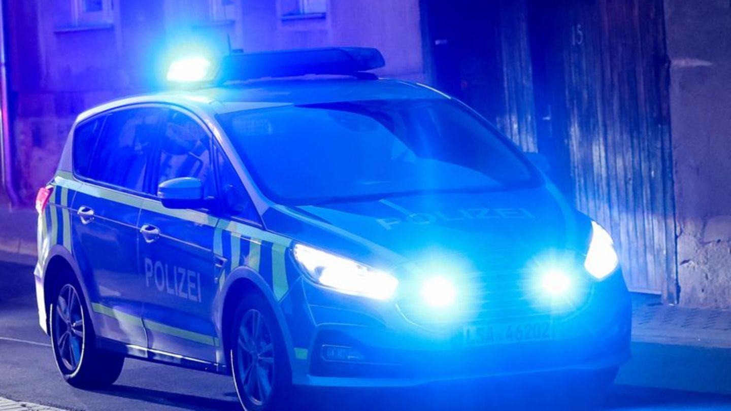 Viele Streifenwagen: Massiver Polizeieinsatz in München - Hintergrund unklar