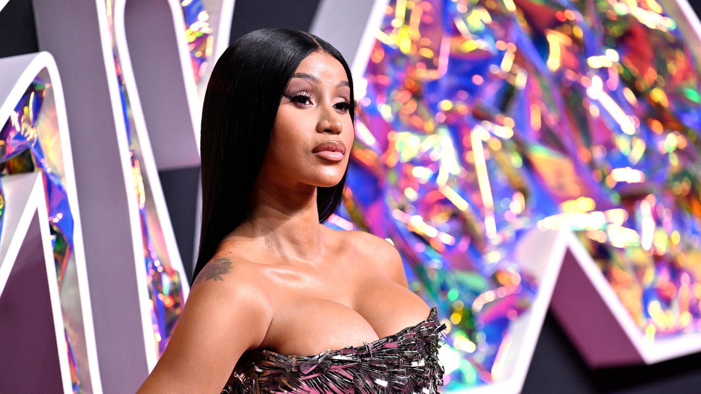 US-Rapperin: Cardi B. verkündet Schwangerschaft – und reicht die Scheidung ein