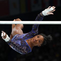 Sprung am Stufenbarren: Simone Biles am 1. August in Paris, kurz vor dem Gewinn ihrer nächsten Goldmedaille 