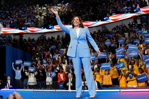 Sie ist ready: Vizepräsidentin Kamala Harris wäre die erste Frau im höchsten Staatsamt der USA